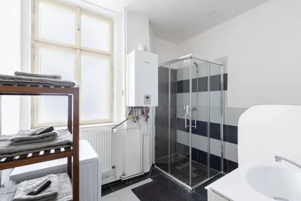 Image 2 of Spacious apartment with balcony at Wenceslas Sq