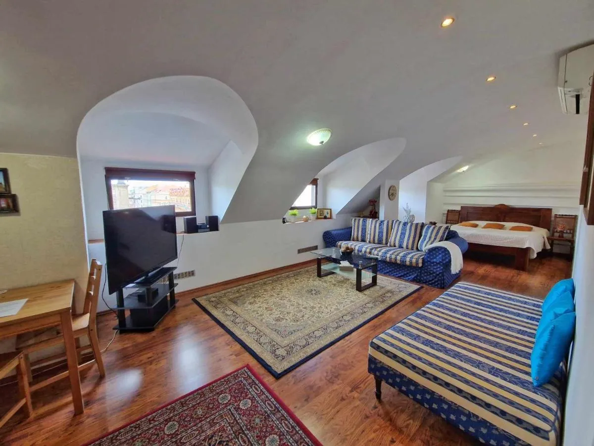 Image 1 of Studio Karlův Most