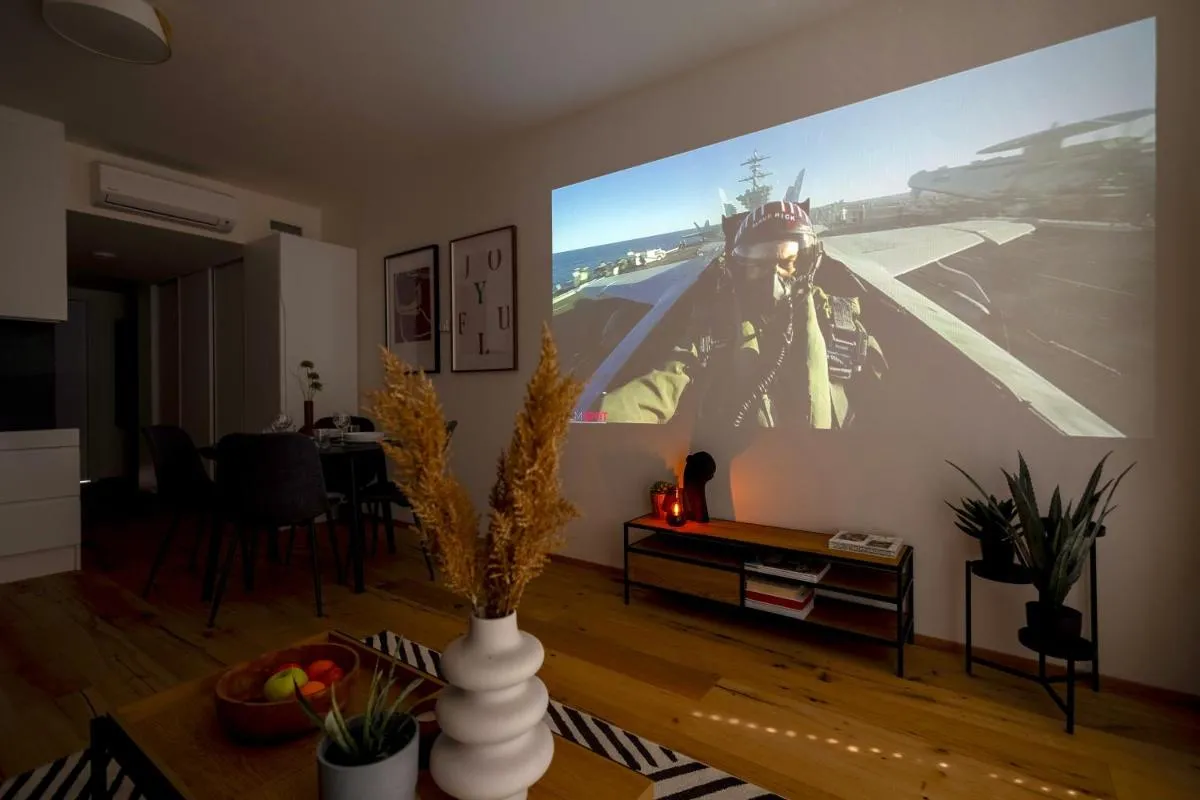 Image 4 of Stylish Apartment – Free Parking – Cinema