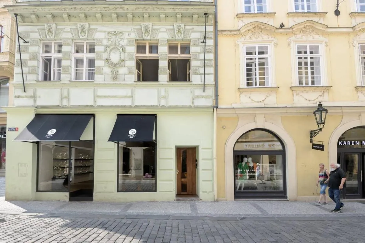 Image 5 of Stylish, Light-Filled Home in the Historic Center
