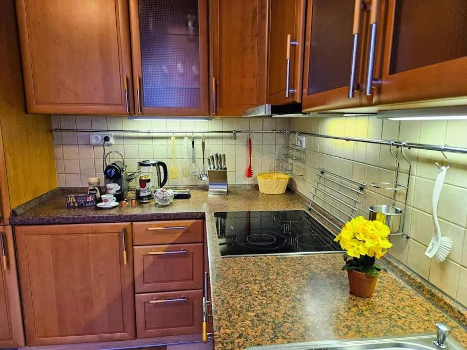 Image 3 of Sunny & Spacious, 10mins to Centre, Free parking, Quiet location, New Furniture, Balcony