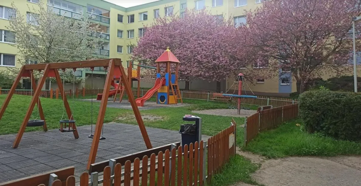 Image 6 of Sunny & Spacious, 10mins to Centre, Free parking, Quiet location, New Furniture, Balcony
