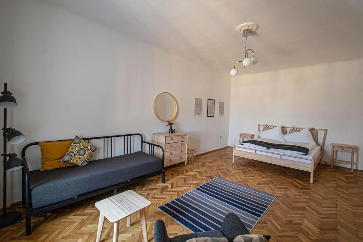 Image 6 of Super Central Billiard and Darts Big Apartment