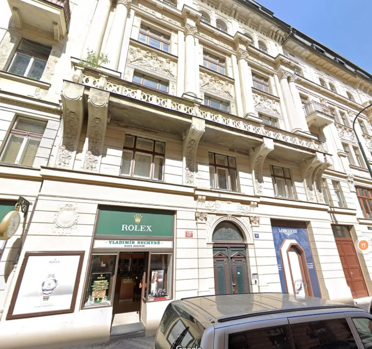 Image 5 of Super Central Billiard and Darts Big Apartment