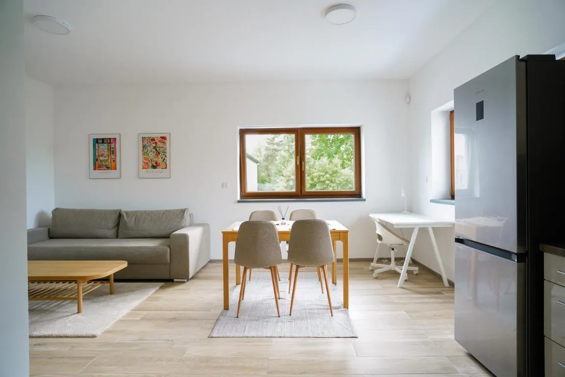 Image of The Dante Villa Apartments