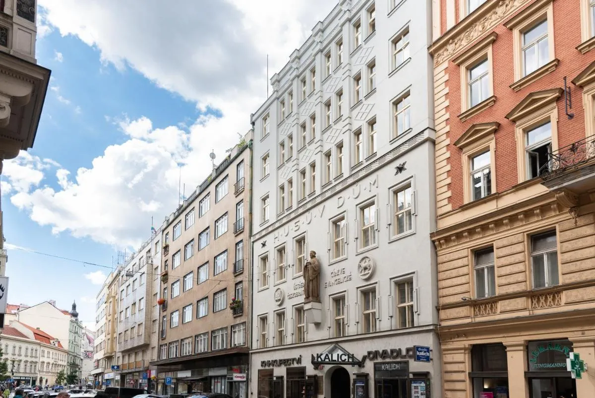 Image 5 of Theatre 9 Apartments by Adrez