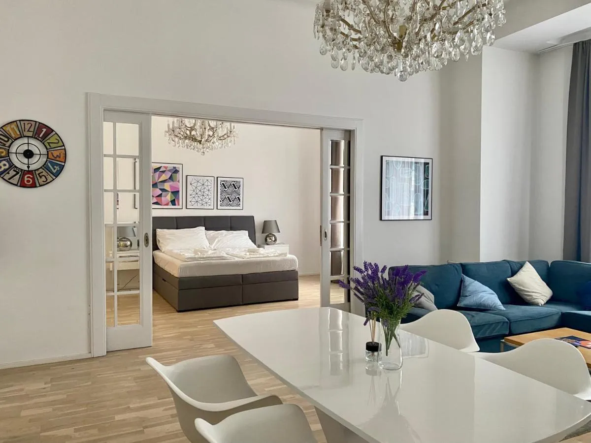 Image 1 of Top class apartment in old town 2 bedrooms
