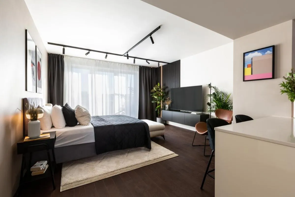 Image 3 of TurnKey I Central Apartment with Terrace