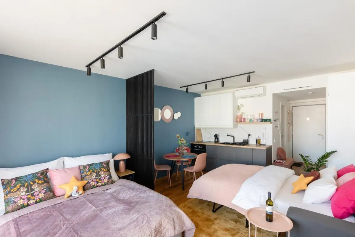 Image 5 of Urban Chic Residences