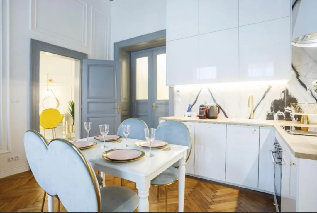 Image 2 of Urban Premier Suite