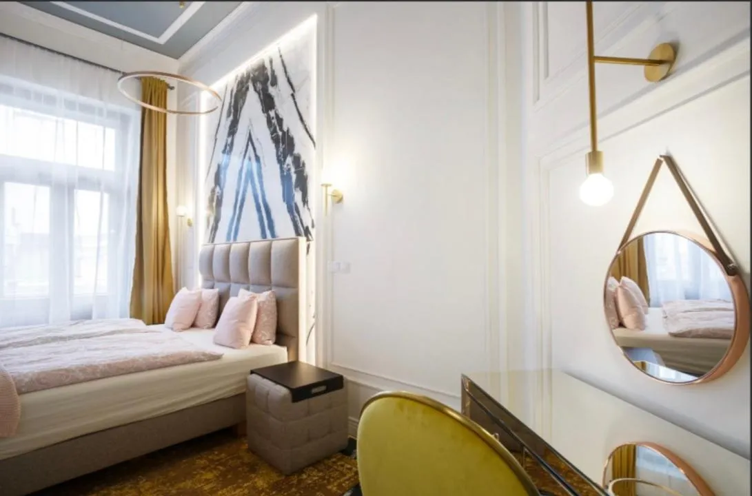 Image 1 of Urban Premier Suite