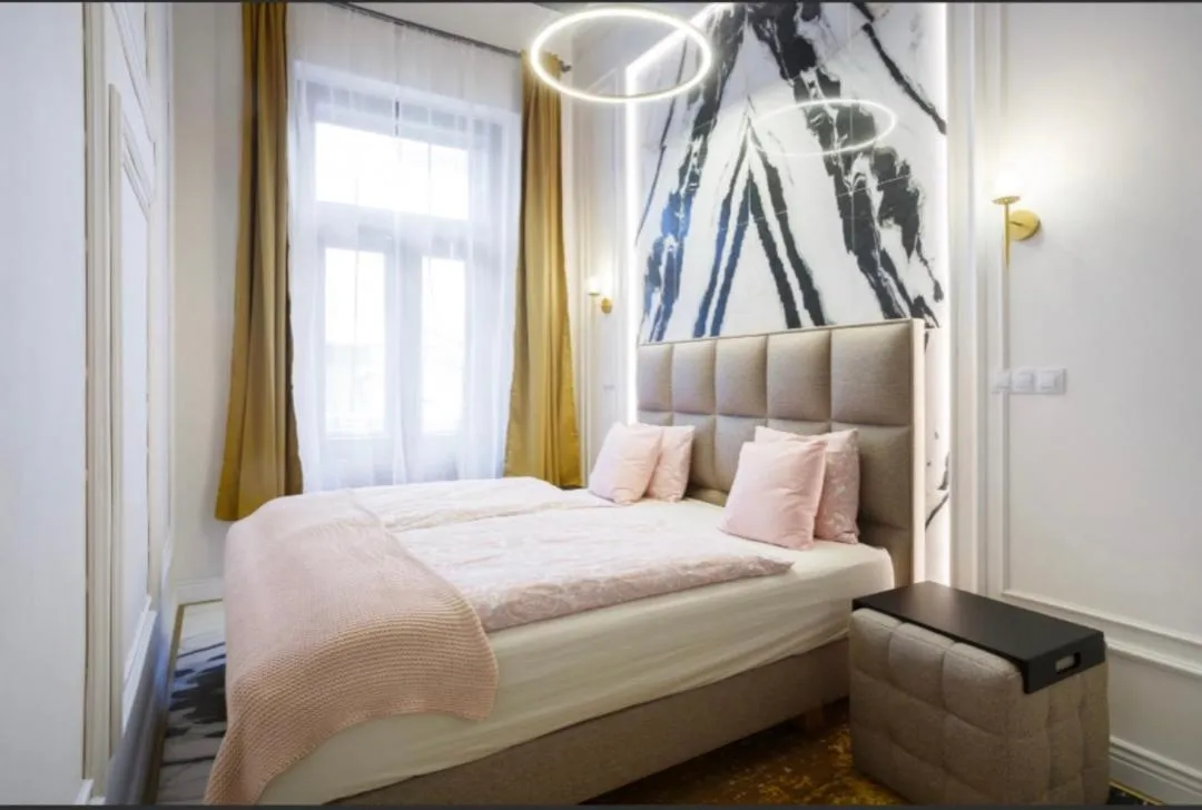 Image 6 of Urban Premier Suite