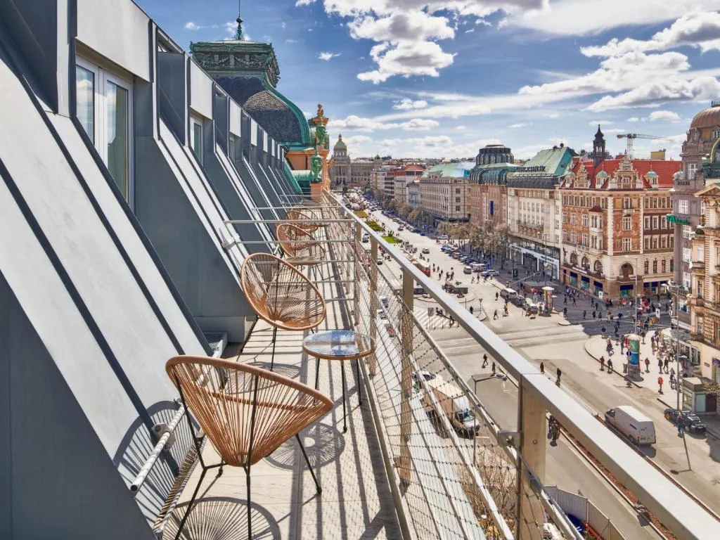 Image of VN17 Rooftop Suites by Adrez