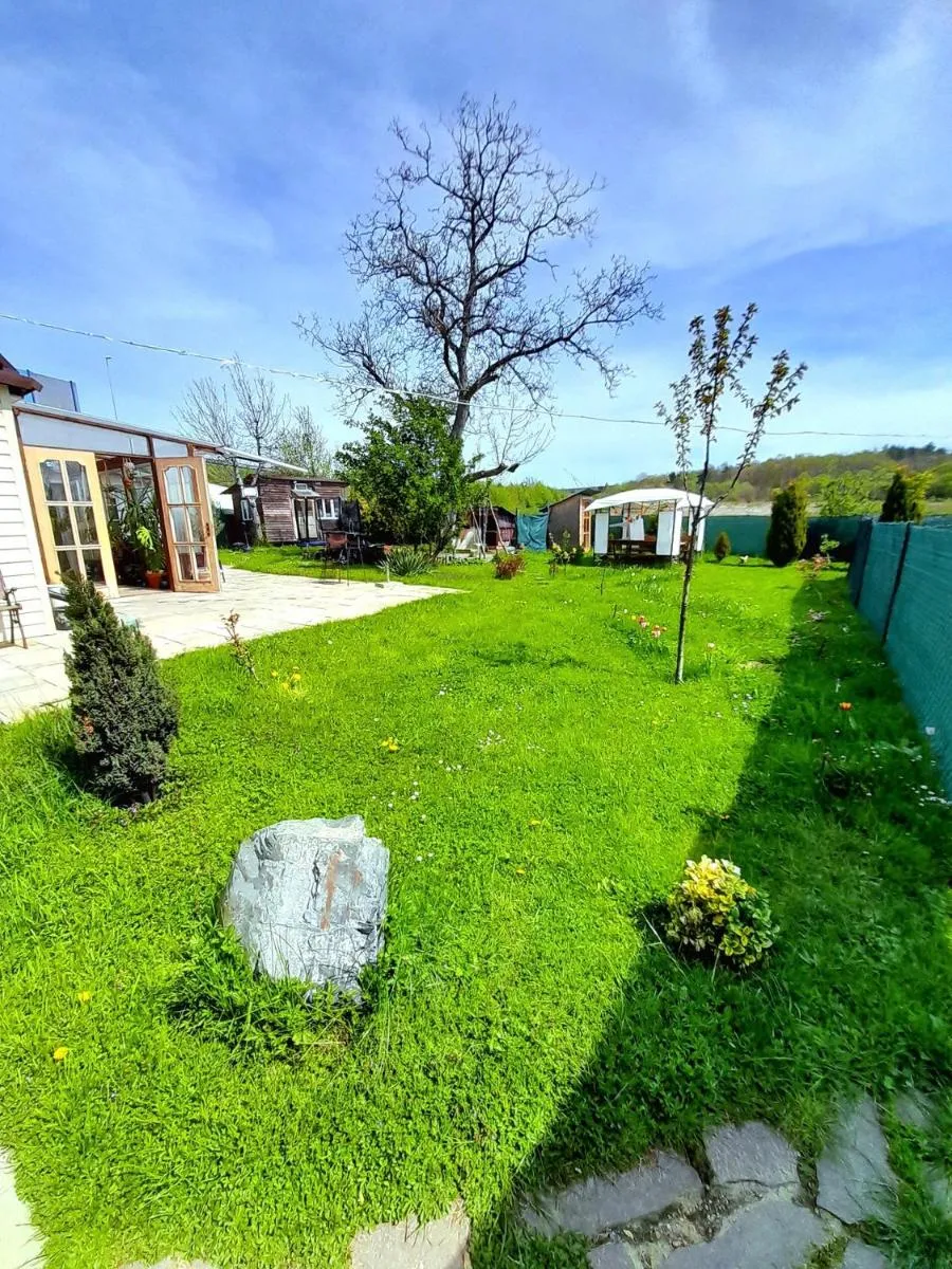 Image 4 of Villa in the City Garden