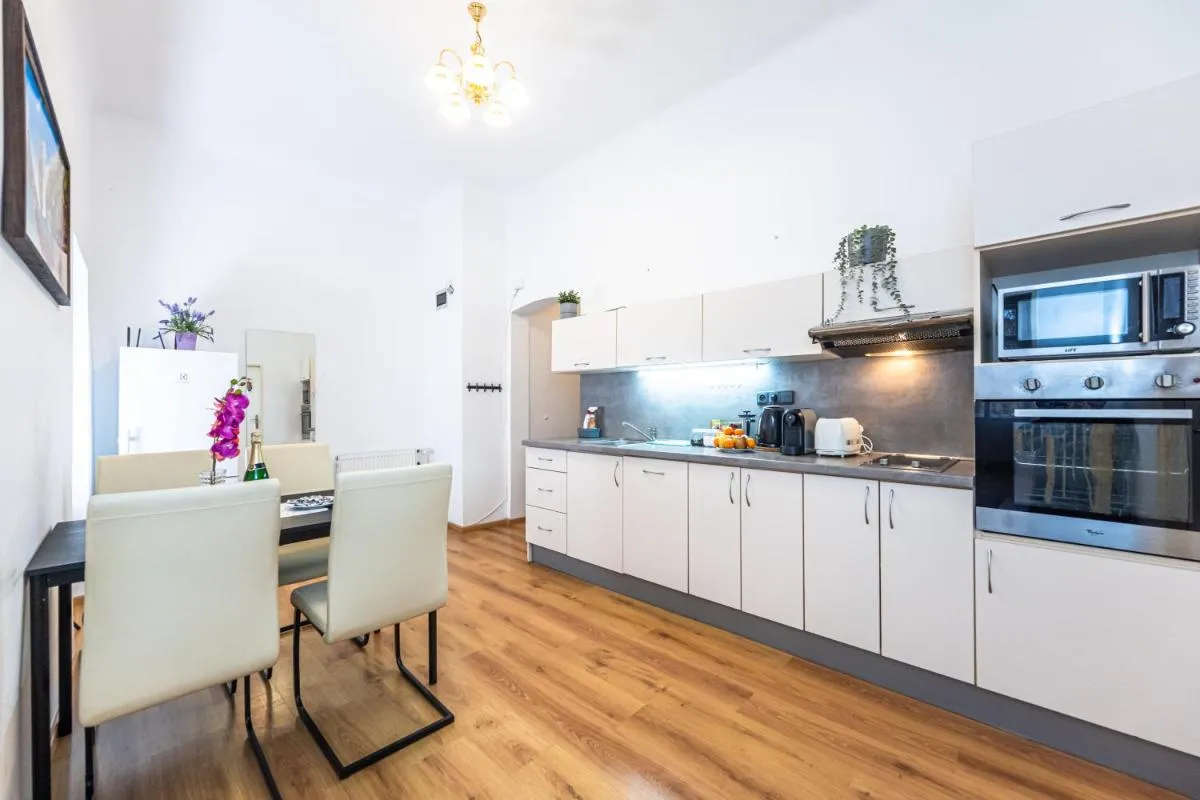 Image 3 of Wenceslas Square 2 Bedroom Apartment