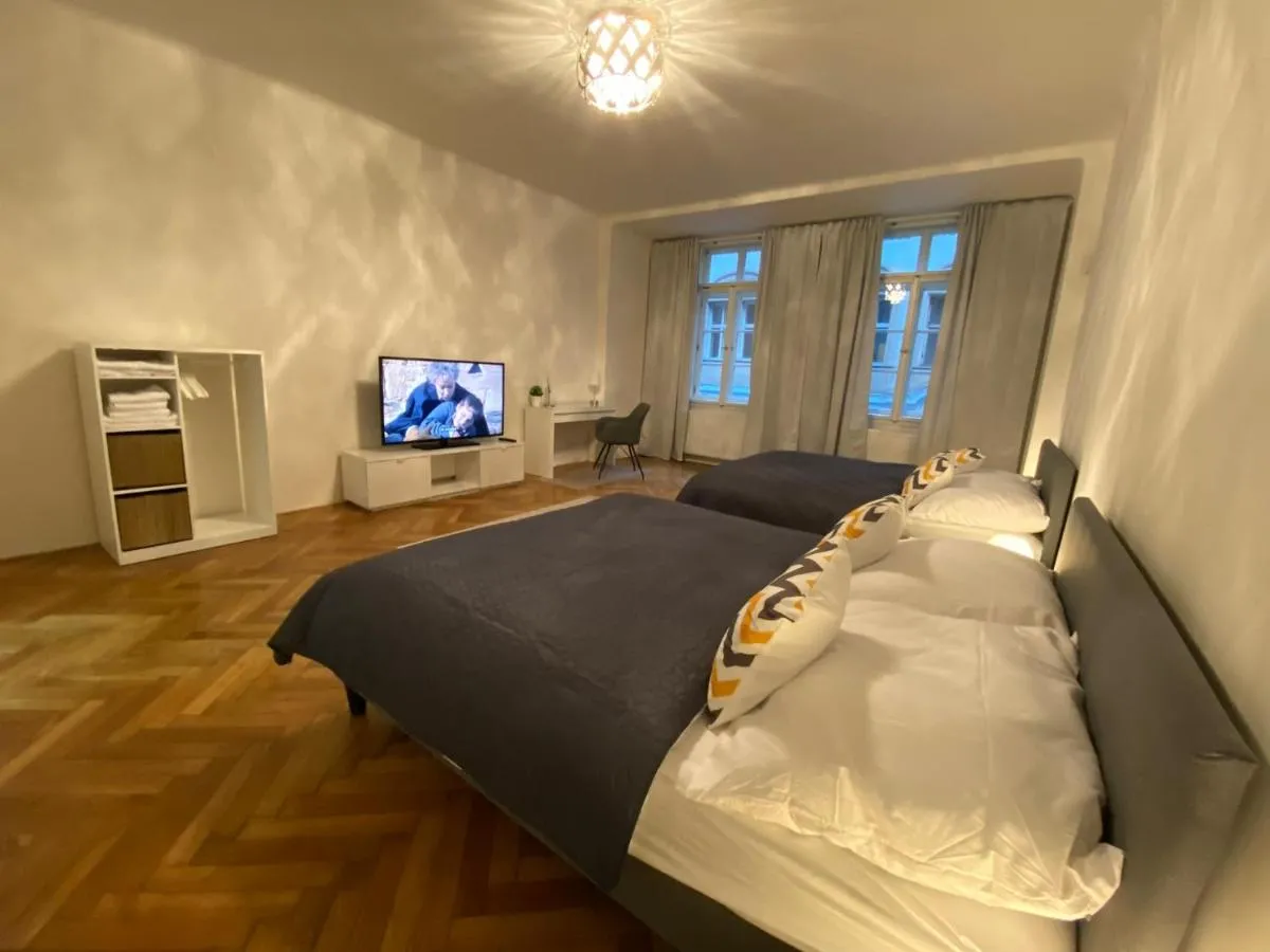 Image 4 of Wenceslas Square Big Apartment