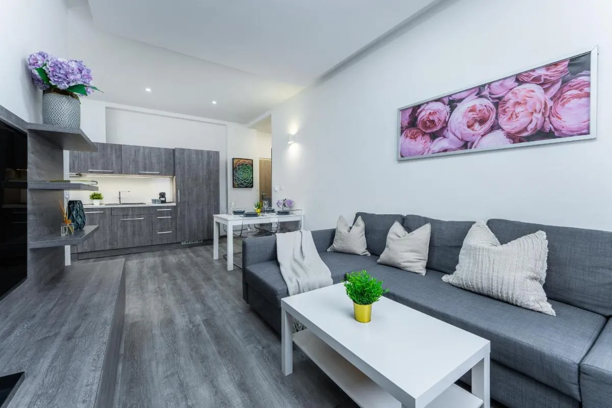 Image 3 of Wenceslas square apartment