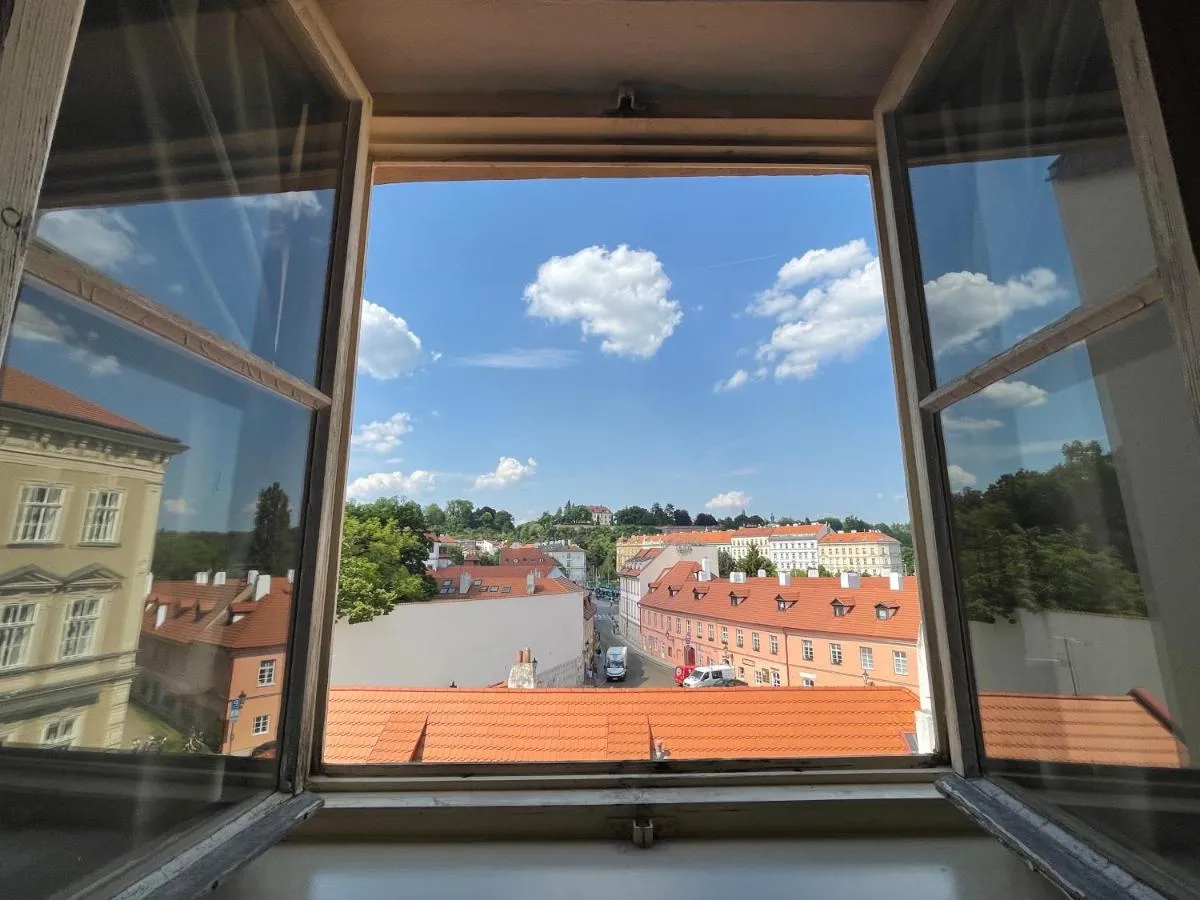 Image 6 of White Swan Boutique Apartments