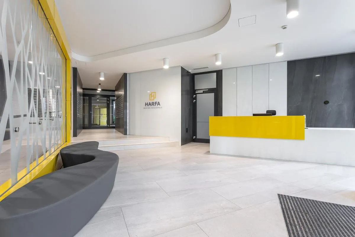 Image 6 of Yellow apartment with PARKING