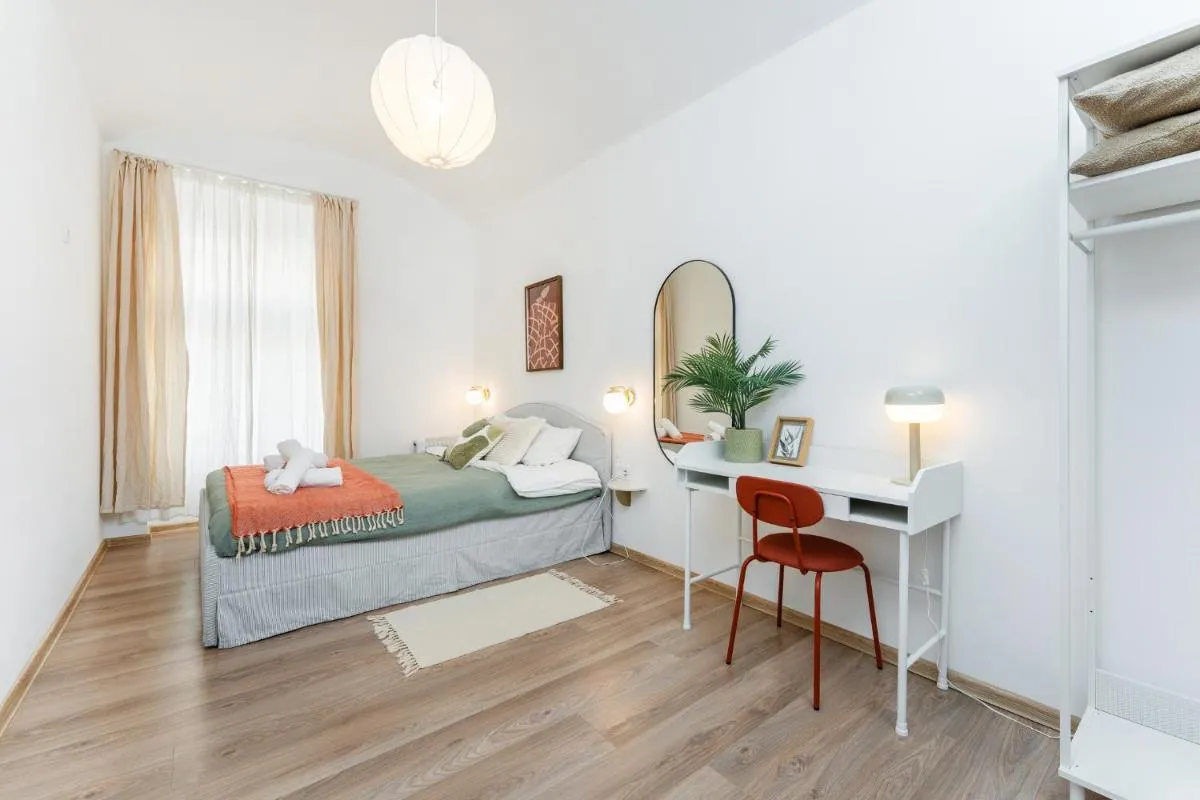 Image 1 of 10 minutes National museum Prague, Cozy Apartment