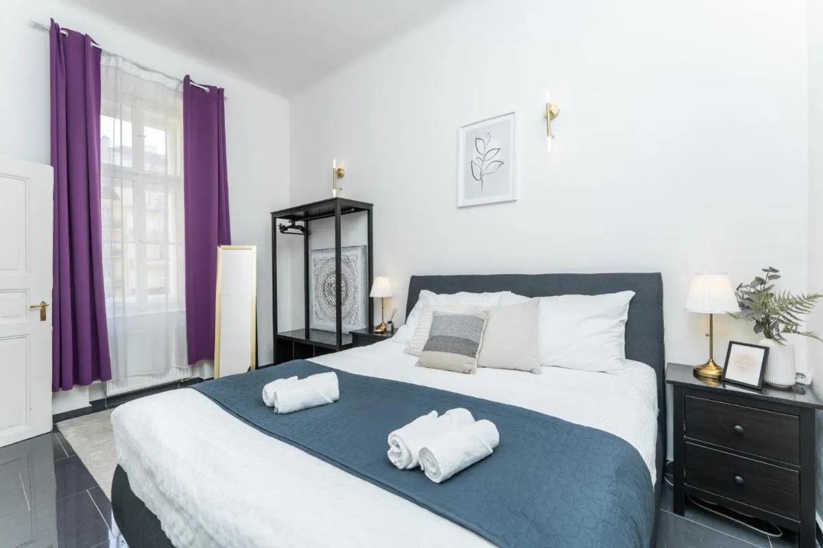 Image 6 of 10 minutes Wenceslas Square Apartment in Prague