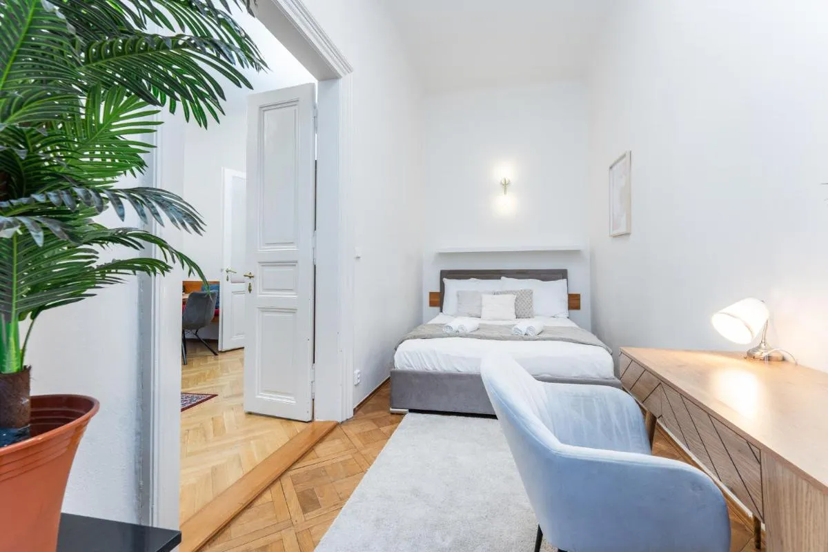Image 1 of 10 minutes Wenceslas Square Apartment in Prague