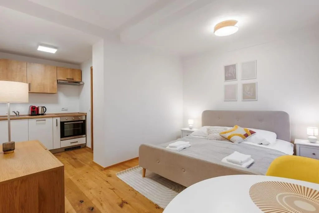 Image 3 of 1 bedroom apartment with terrace and view