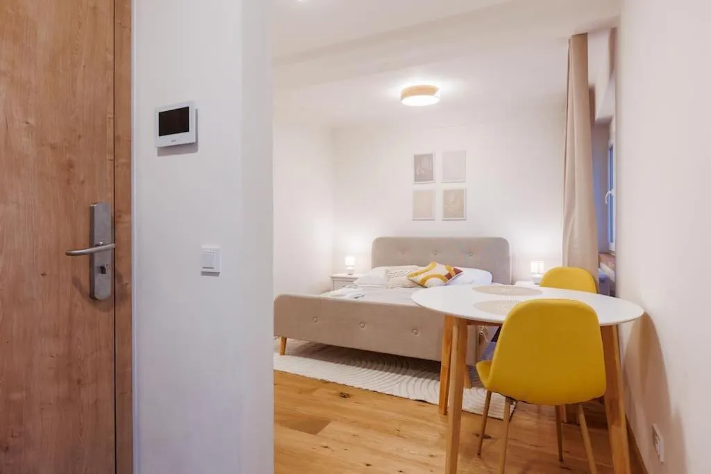 Image 6 of 1 bedroom apartment with terrace and view