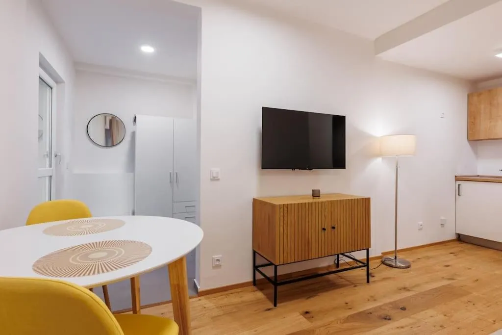 Image 4 of 1 bedroom apartment with terrace and view