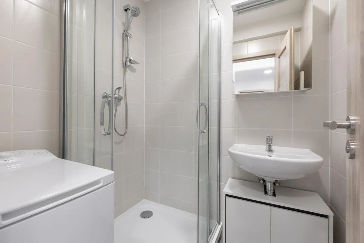 Image 2 of 2 bedroom apartment with a terrace near the metro