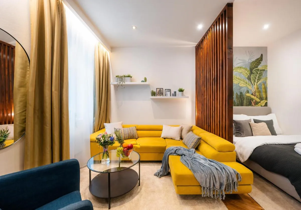 Image 1 of 4BR+2Bath Old Town family Oasis luxury apartment
