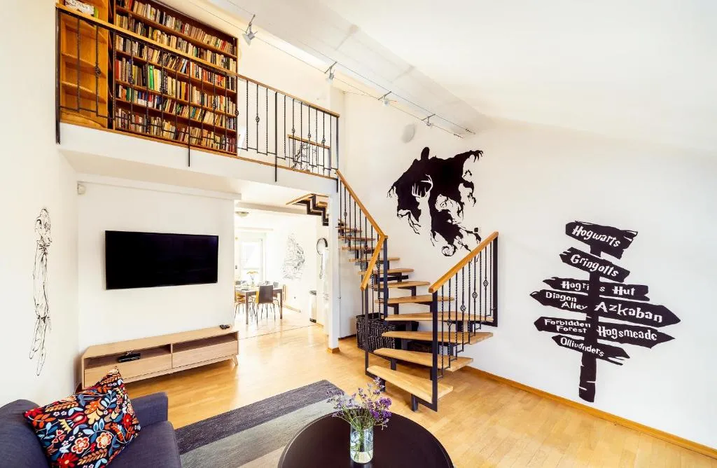 Image of 4BR 3BATH BALCONY central Harry Potter penthouse