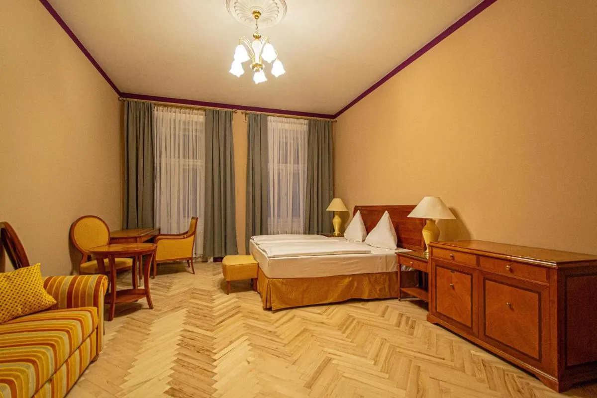 Image 1 of 4 Bedrooms 130m2 apartment at the Main City Square