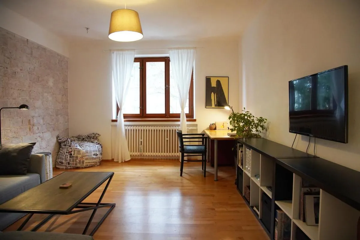 Image 4 of APARTMÁN V ZAHRADĚ PRAHA TROJA – APARTMENT IN THE GARDEN PRAGUE Troja