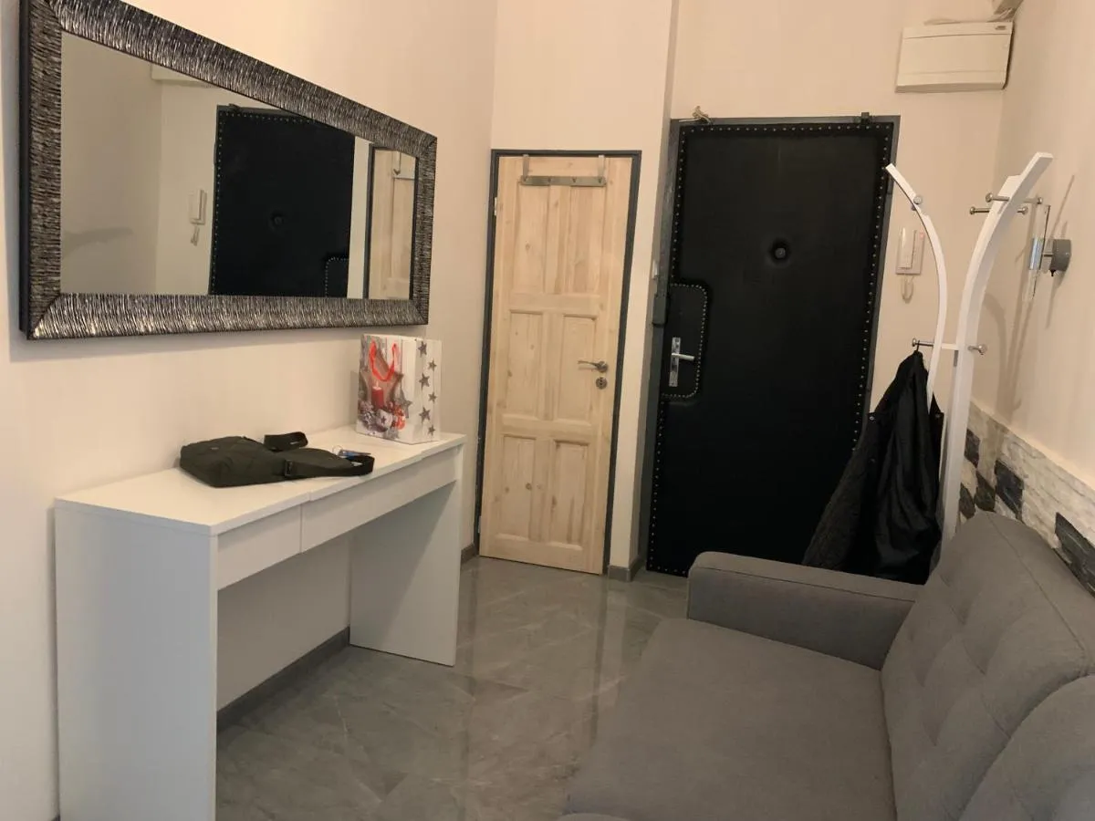 Image 4 of APARTMEN PRAHA