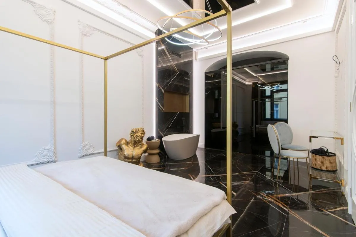 Image 2 of Antique Glam Apartment in Old Town Prague