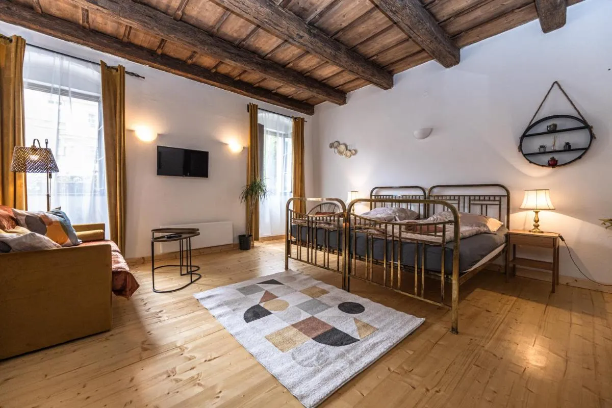 Image 1 of Apartment DeLuxe