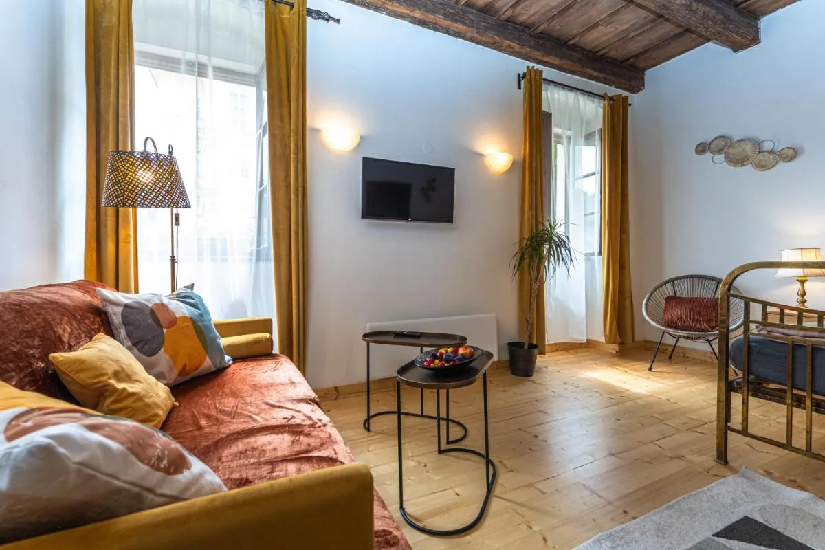Image 4 of Apartment DeLuxe