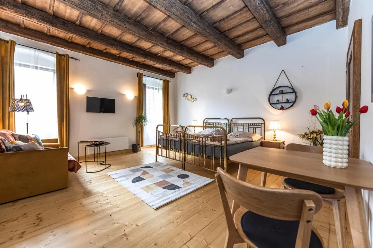 Image 3 of Apartment DeLuxe