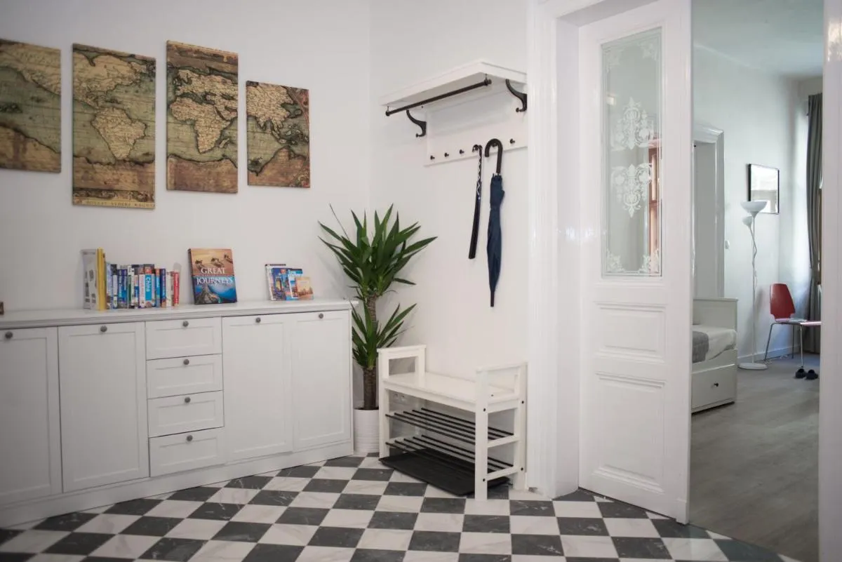 Image 2 of Apartment Florenc with 3-bathrooms & bedrooms