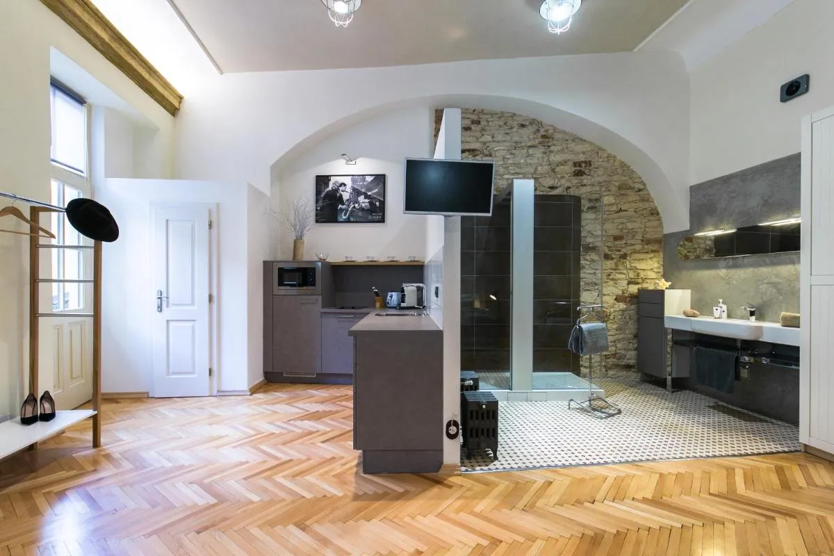 Image 4 of Apartment Nebovidy I – Free Parking – Terrace – Air Conditioning