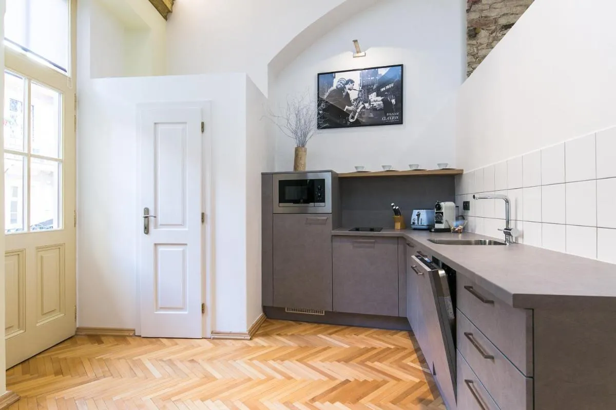 Image 3 of Apartment Nebovidy I – Free Parking – Terrace – Air Conditioning