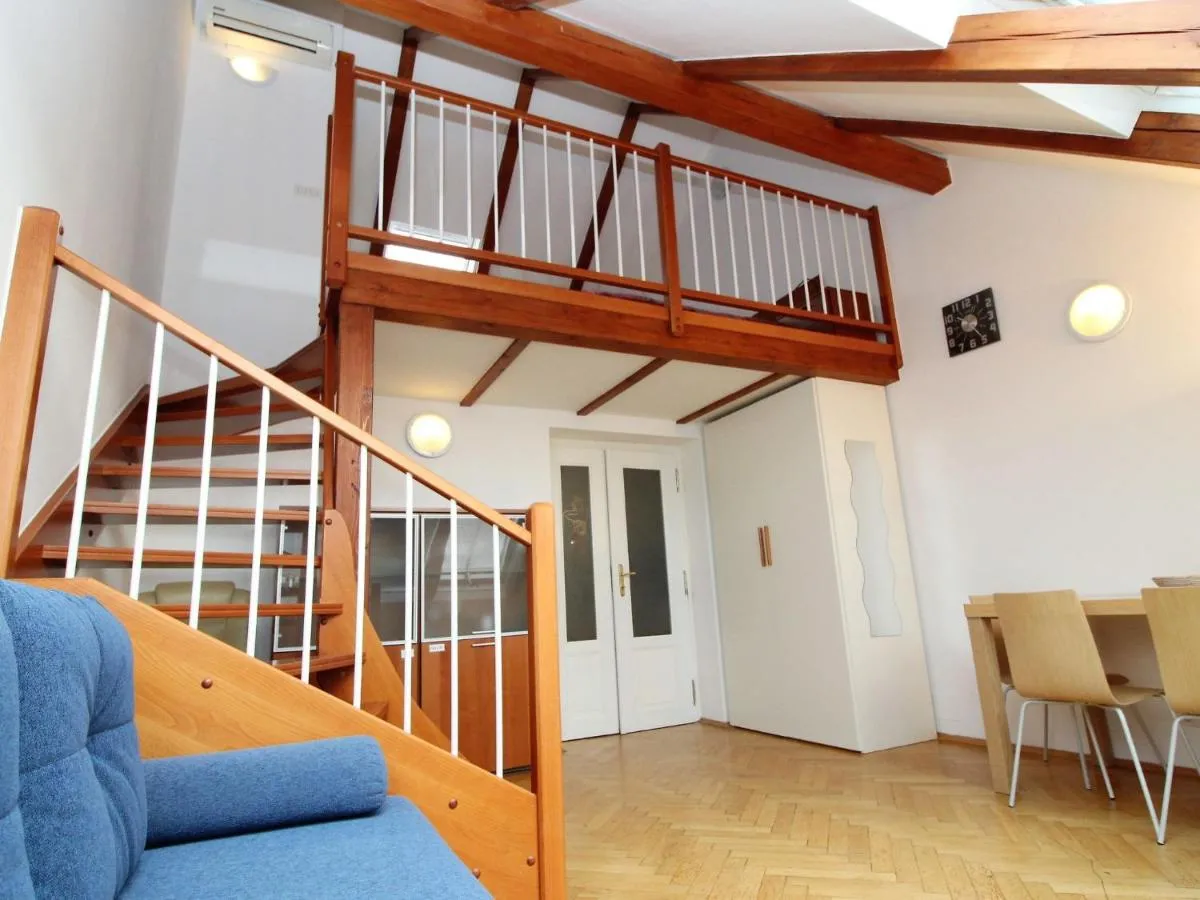 Image 1 of Apartment O21 by Interhome