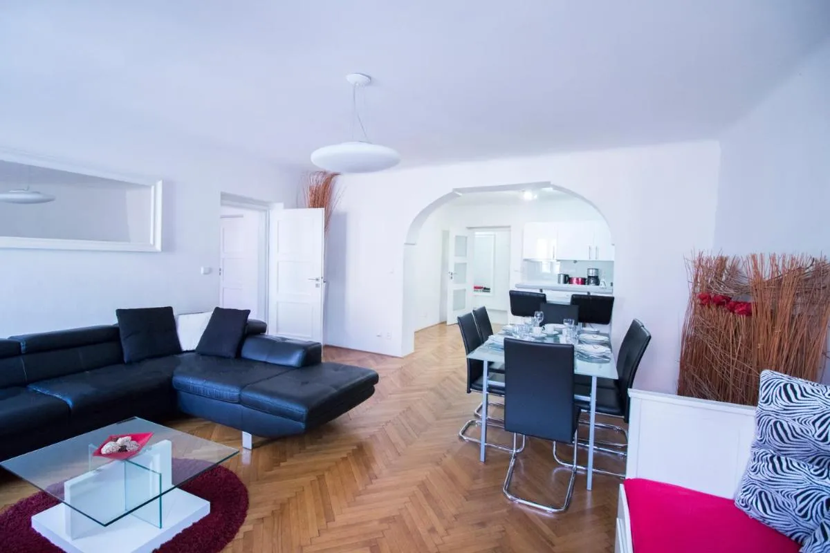 Image 3 of Apartments Old Town Square 27