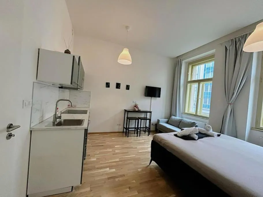 Image 1 of Apt near Muzeum Prague 1