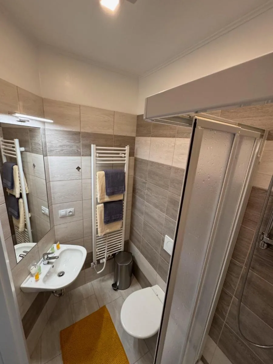 Image 2 of Arbes 14 – Mirror of Prague