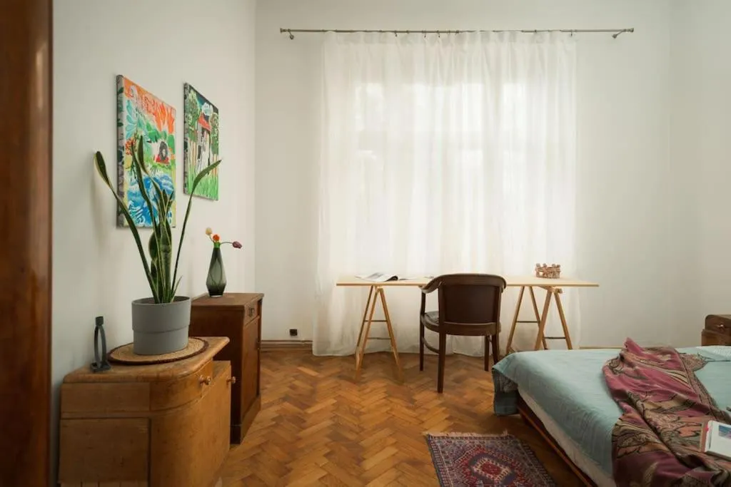 Image 1 of Artisan & Old-timey 2 bedrooms home