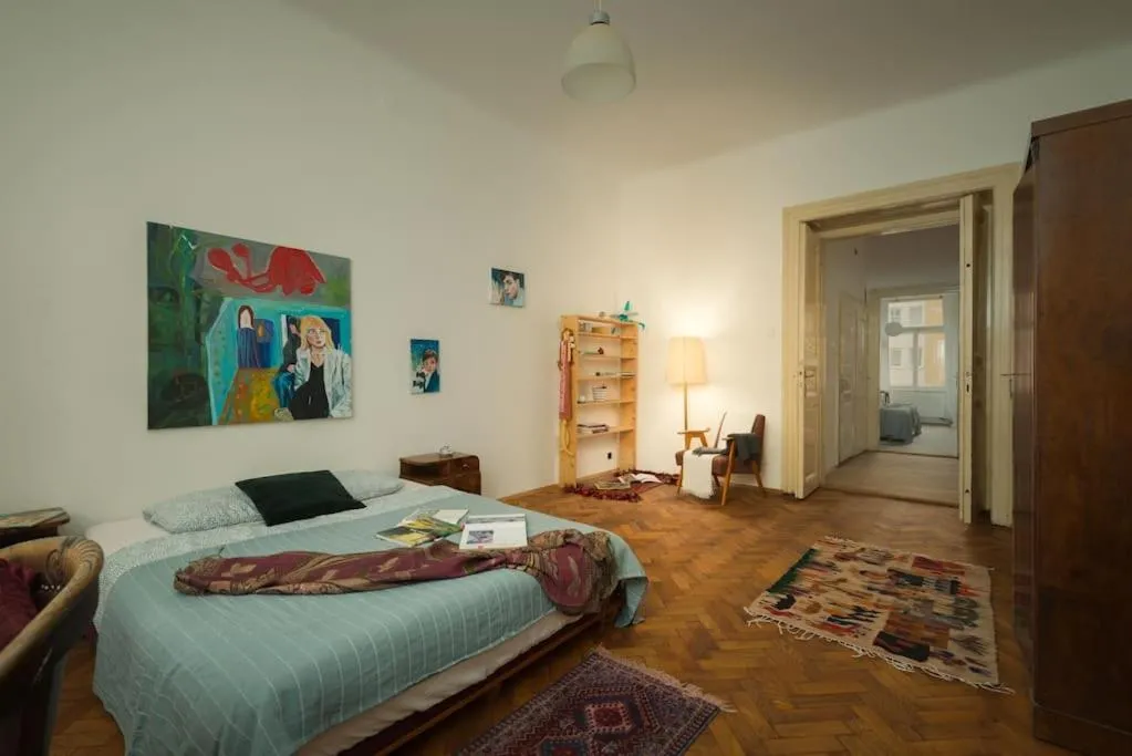Image of Artisan & Old-timey 2 bedrooms home