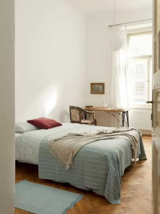 Image 6 of Artisan & Old-timey 2 bedrooms home