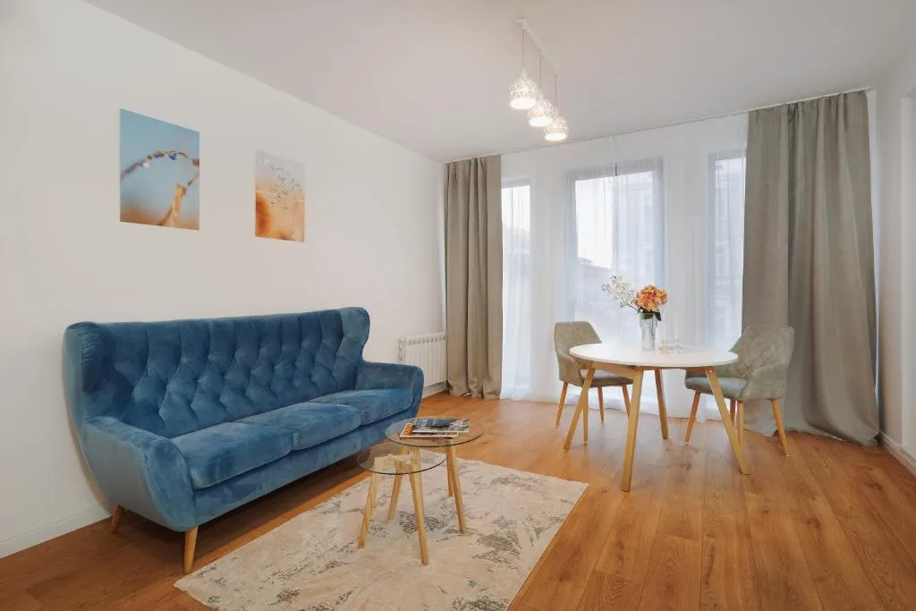 Image of Azure – Cozy City Center Apartment with Balcony